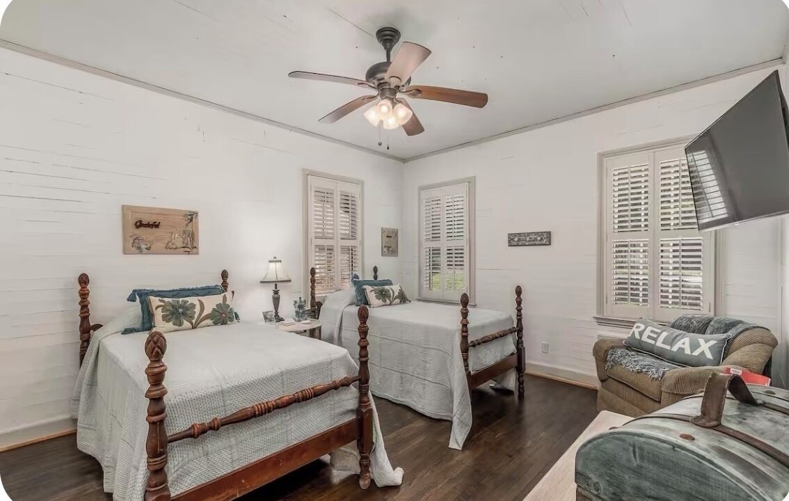 Photo of Bedroom in Northport