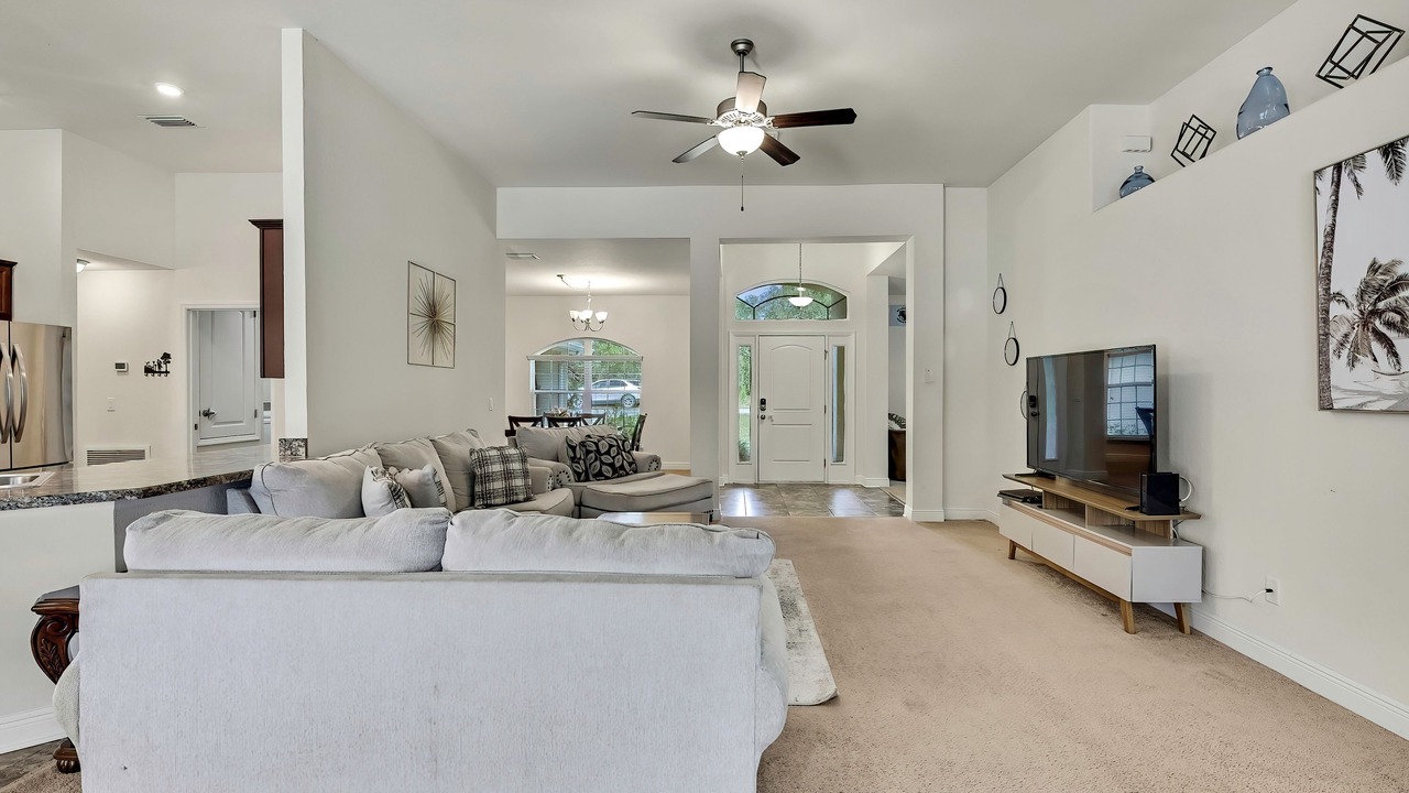 Photo of Livingroom in Brooksville