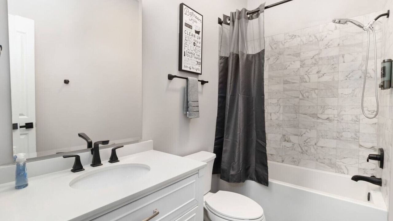 Photo of Bathroom in Midtown