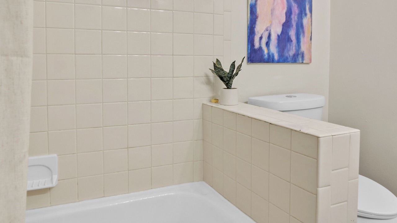 Photo of Bathroom in Maple Ridge