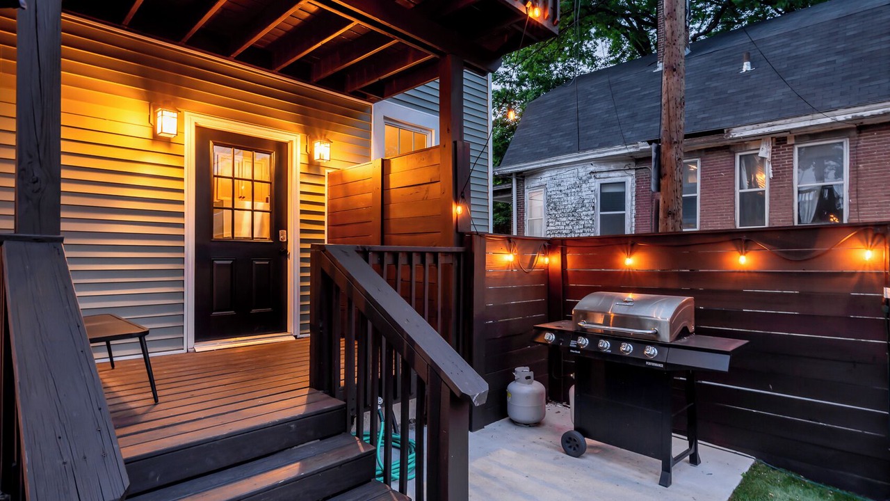 Photo of Patio Balcony in Cherokee Triangle