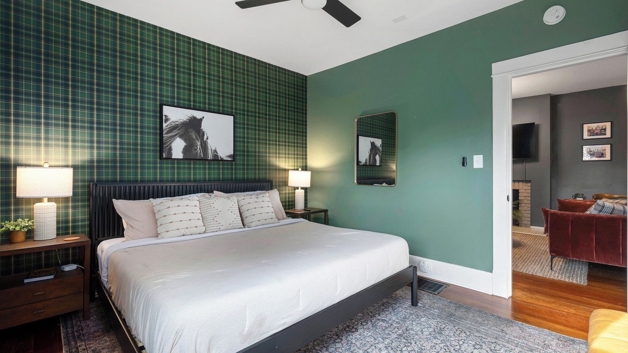 Photo of Bedroom in Cherokee Triangle