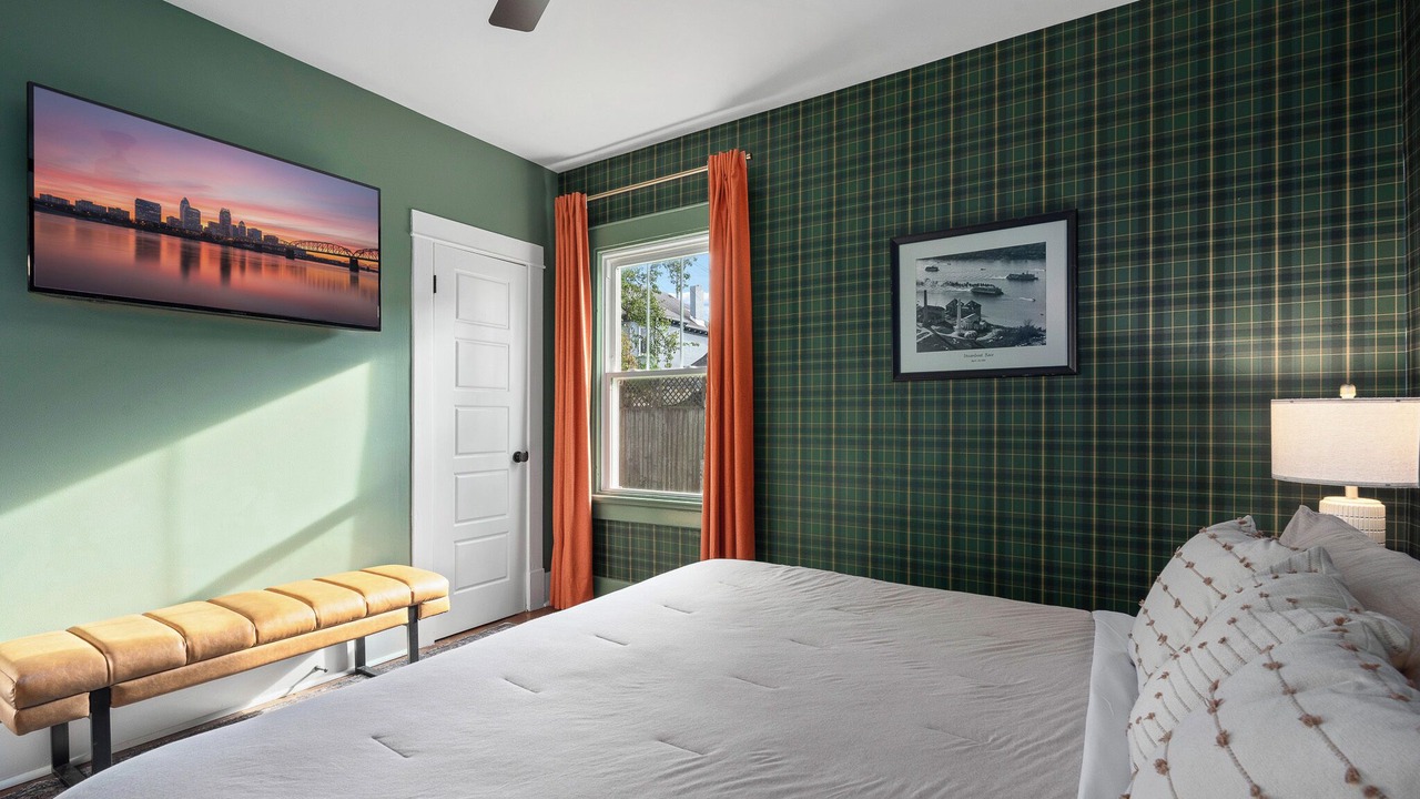 Photo of Bedroom in Cherokee Triangle