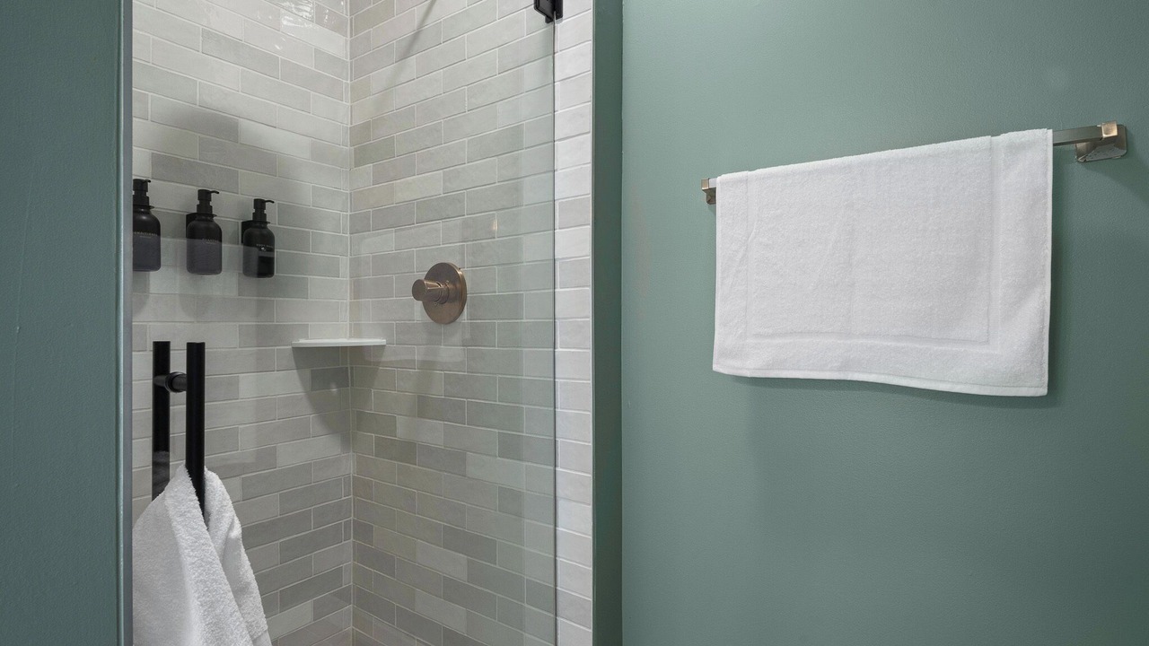 Photo of Bathroom in Cherokee Triangle