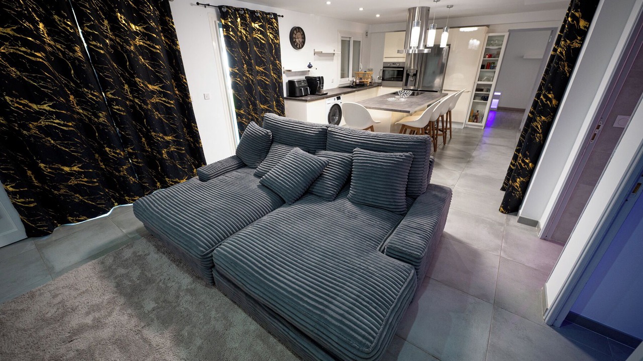 Photo of Livingroom in 14th Arrondissement
