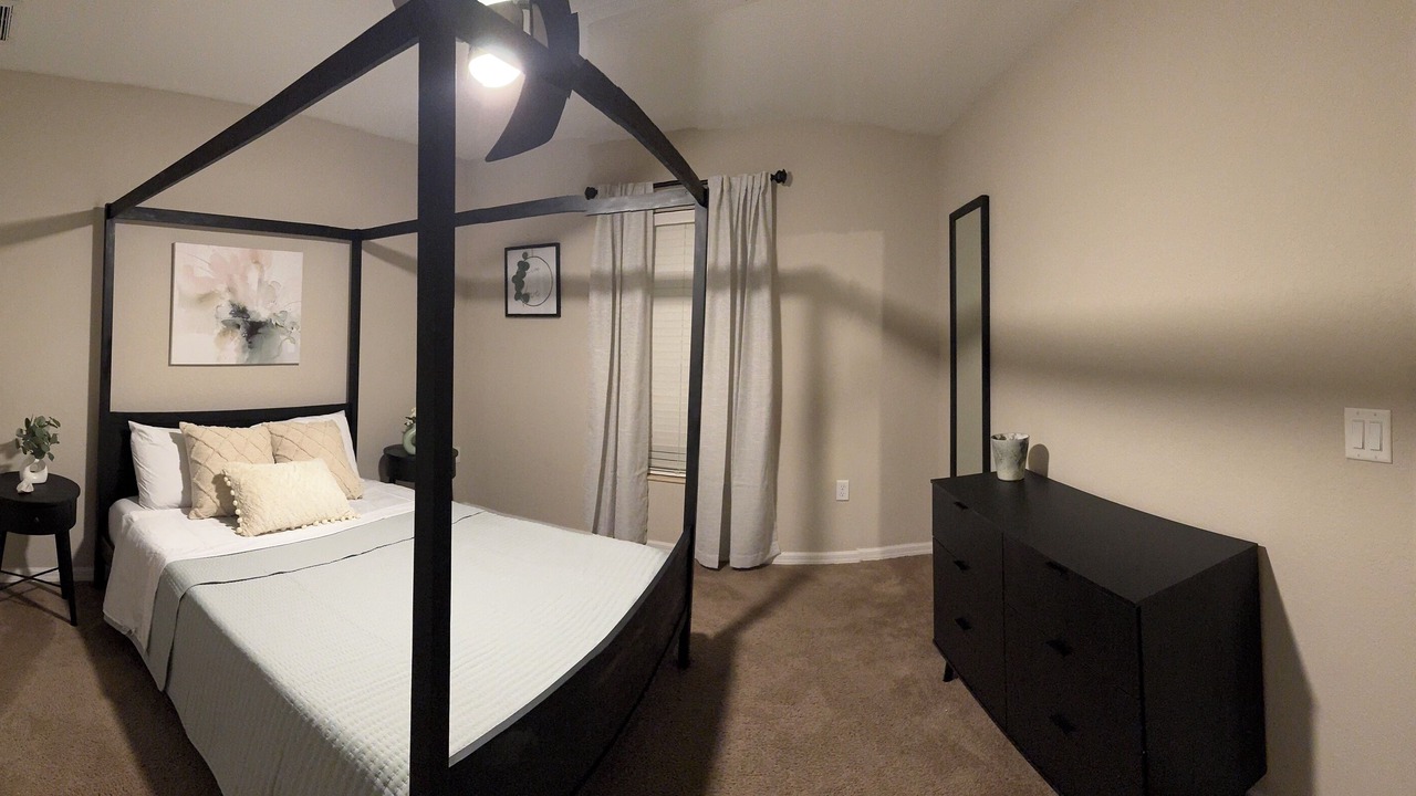 Photo of Bedroom in Spring Hill