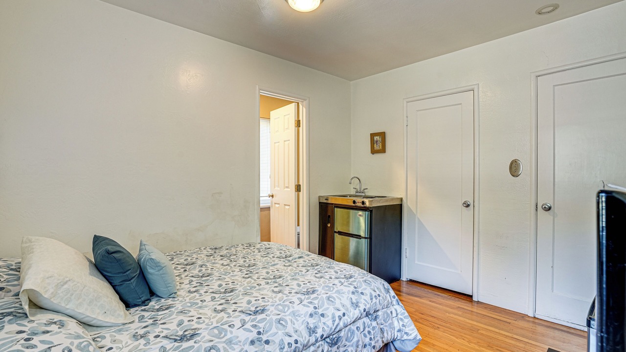 Photo of Others in Castro Valley