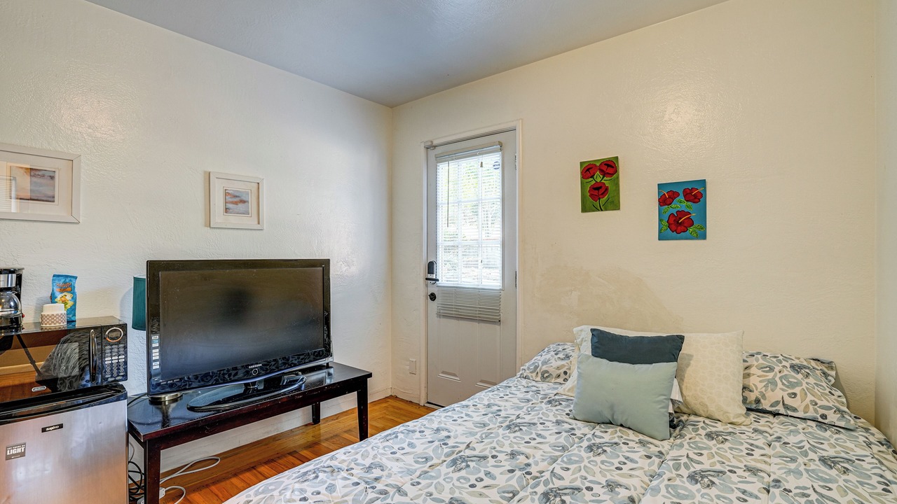Photo of Bedroom in Castro Valley