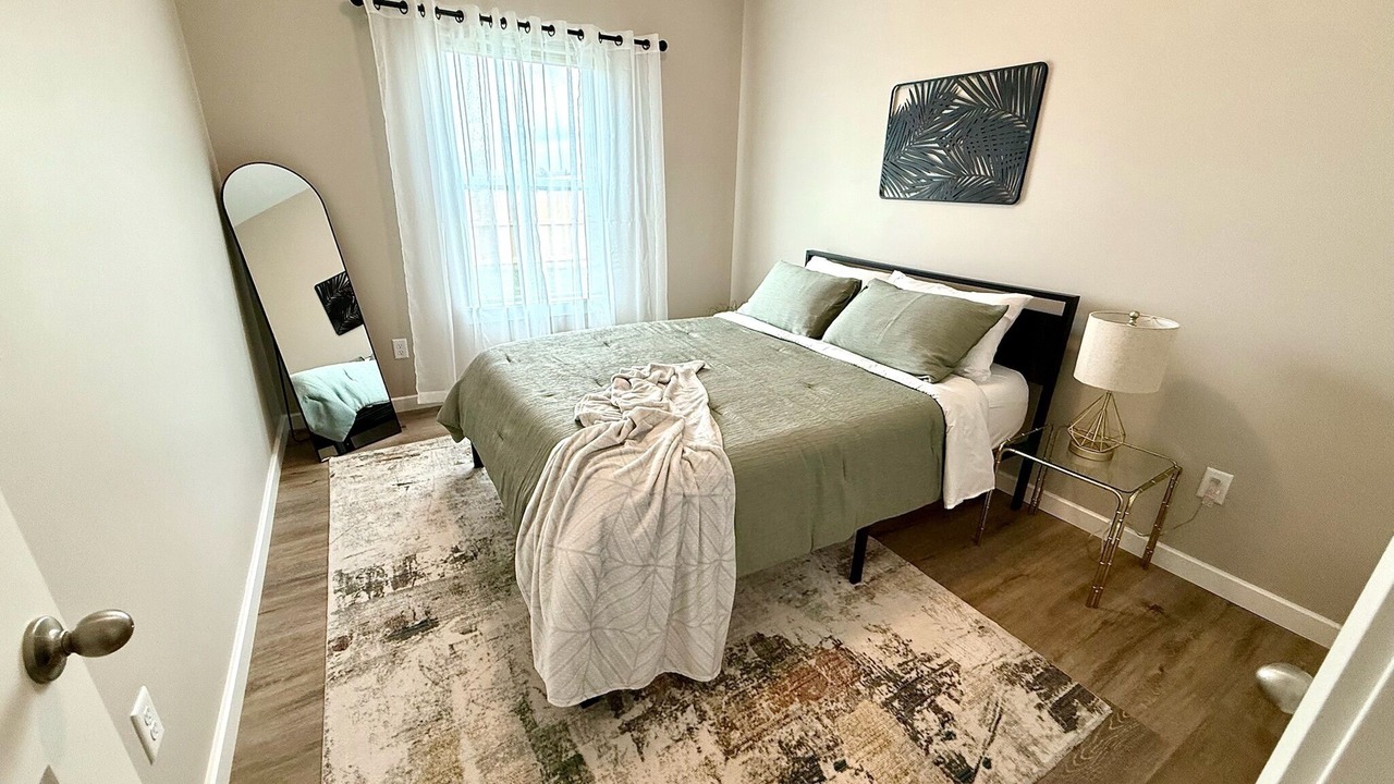Photo of Bedroom in Valley Center