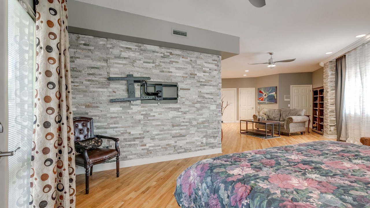 Photo of Bedroom in Central Oklahoma City