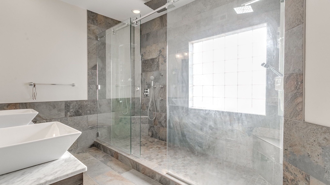 Photo of Bathroom in Central Oklahoma City