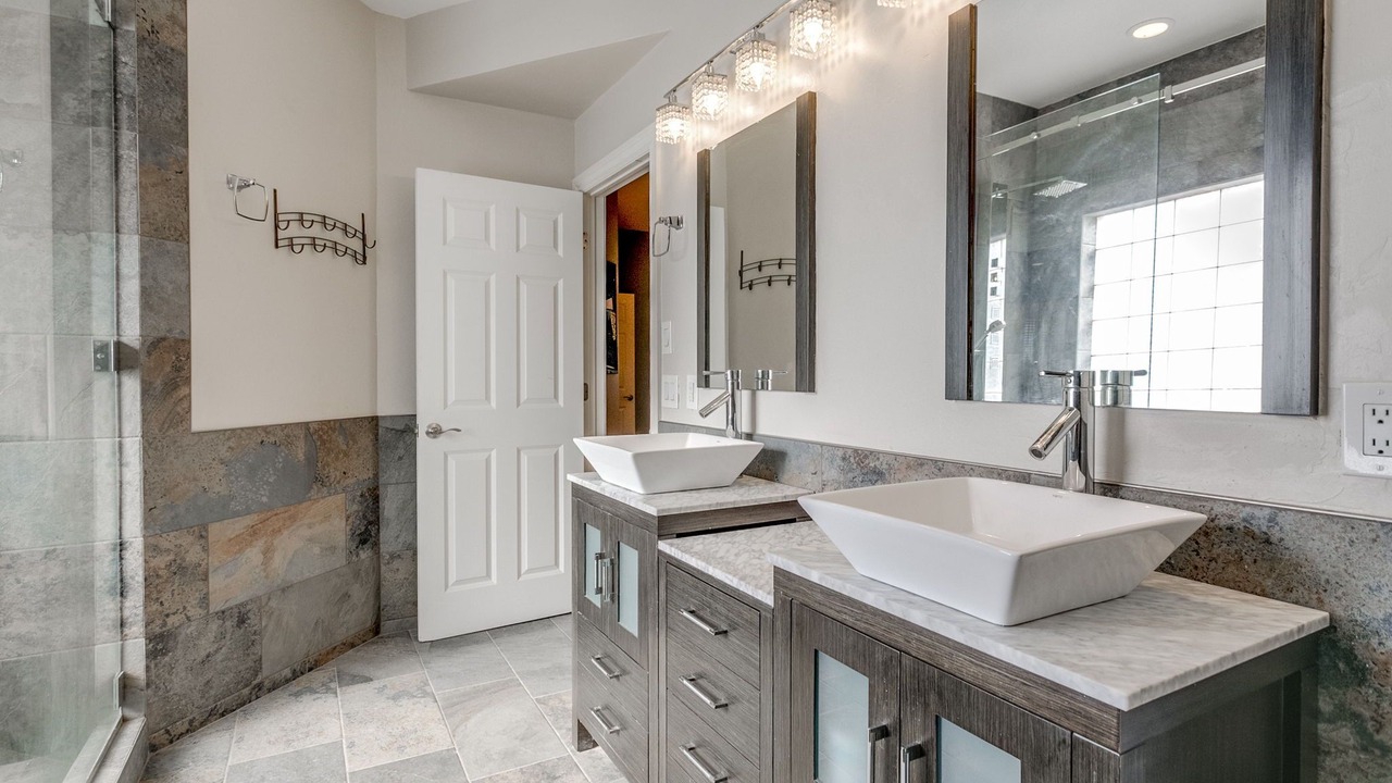 Photo of Bathroom in Central Oklahoma City