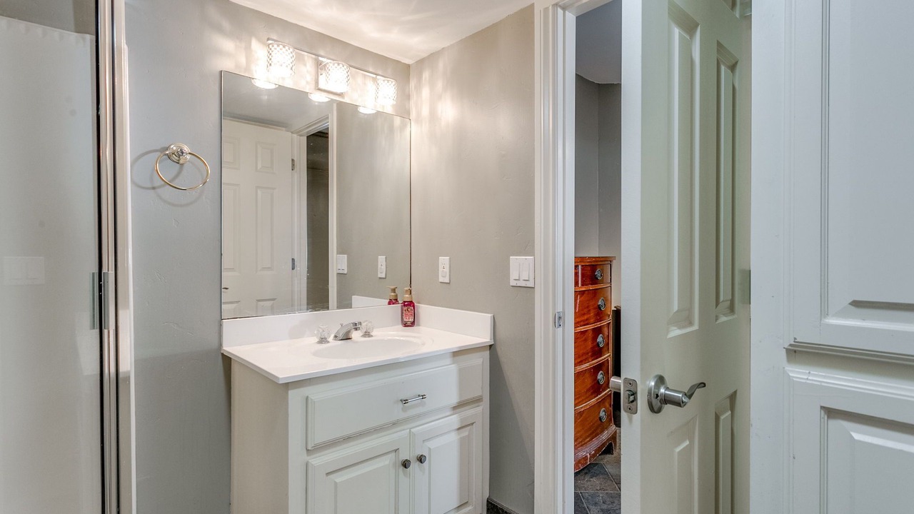 Photo of Bathroom in Central Oklahoma City