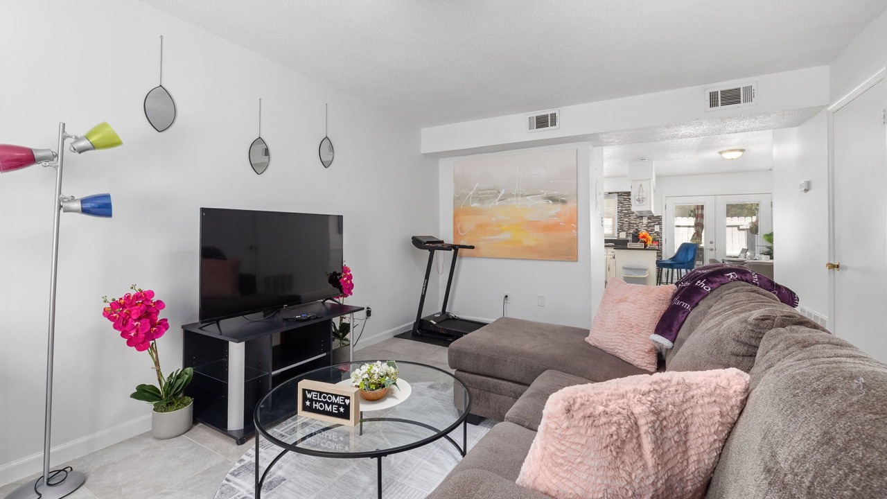 Photo of Livingroom in Southwest Raleigh