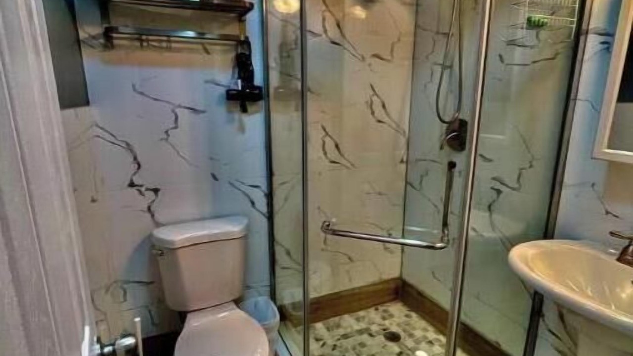 Photo of Bathroom in Brighton Beach