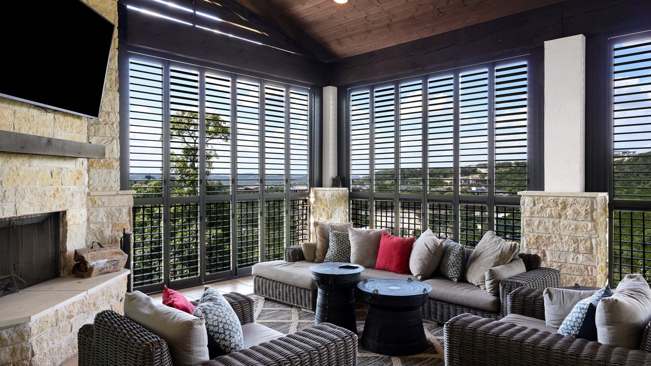 Photo of Livingroom in Forest Crest