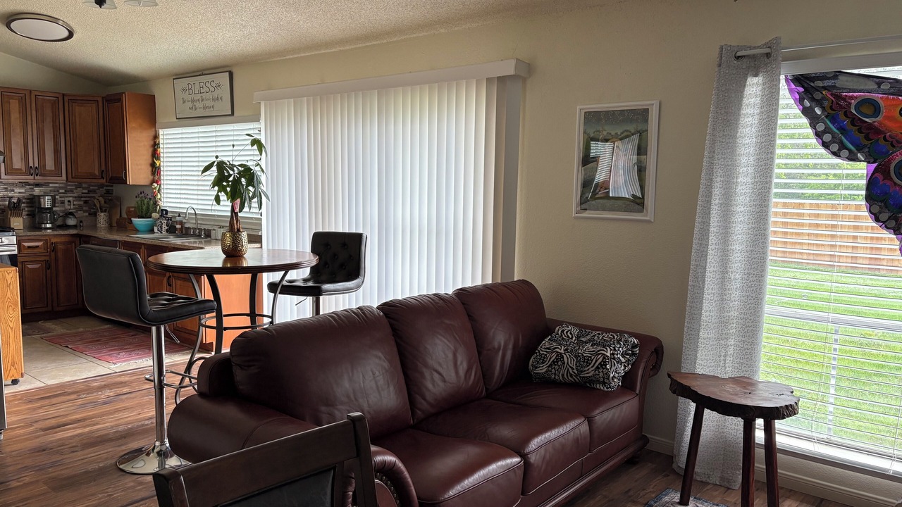 Photo of Livingroom in North San Antonio - SAT