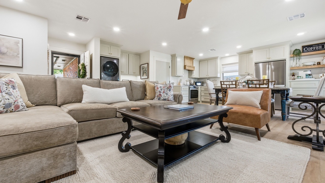 Photo of Livingroom in Norman
