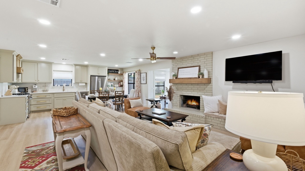 Photo of Livingroom in Norman