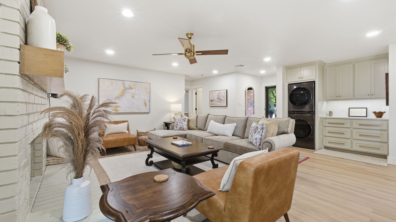 Photo of Livingroom in Norman