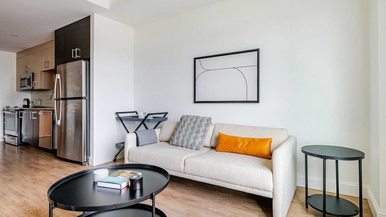 Photo of Livingroom in Downtown Boston