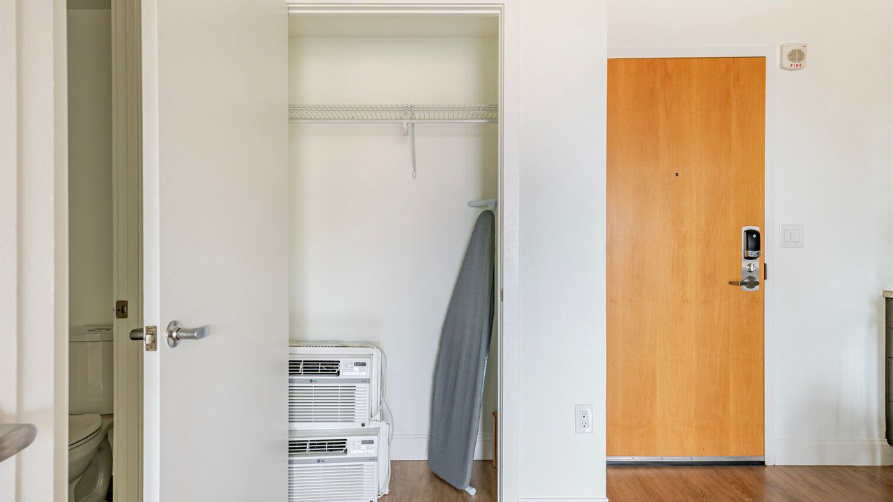 Photo of Others in Downtown Boston