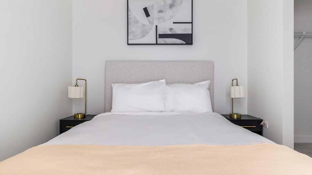 Photo of Bedroom in Elmhurst