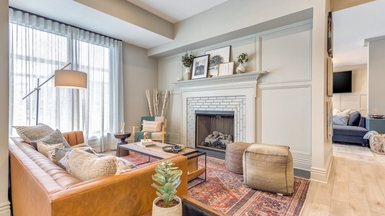 Photo of Livingroom in Elmhurst