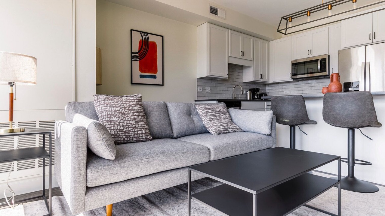 Photo of Livingroom in Elmhurst