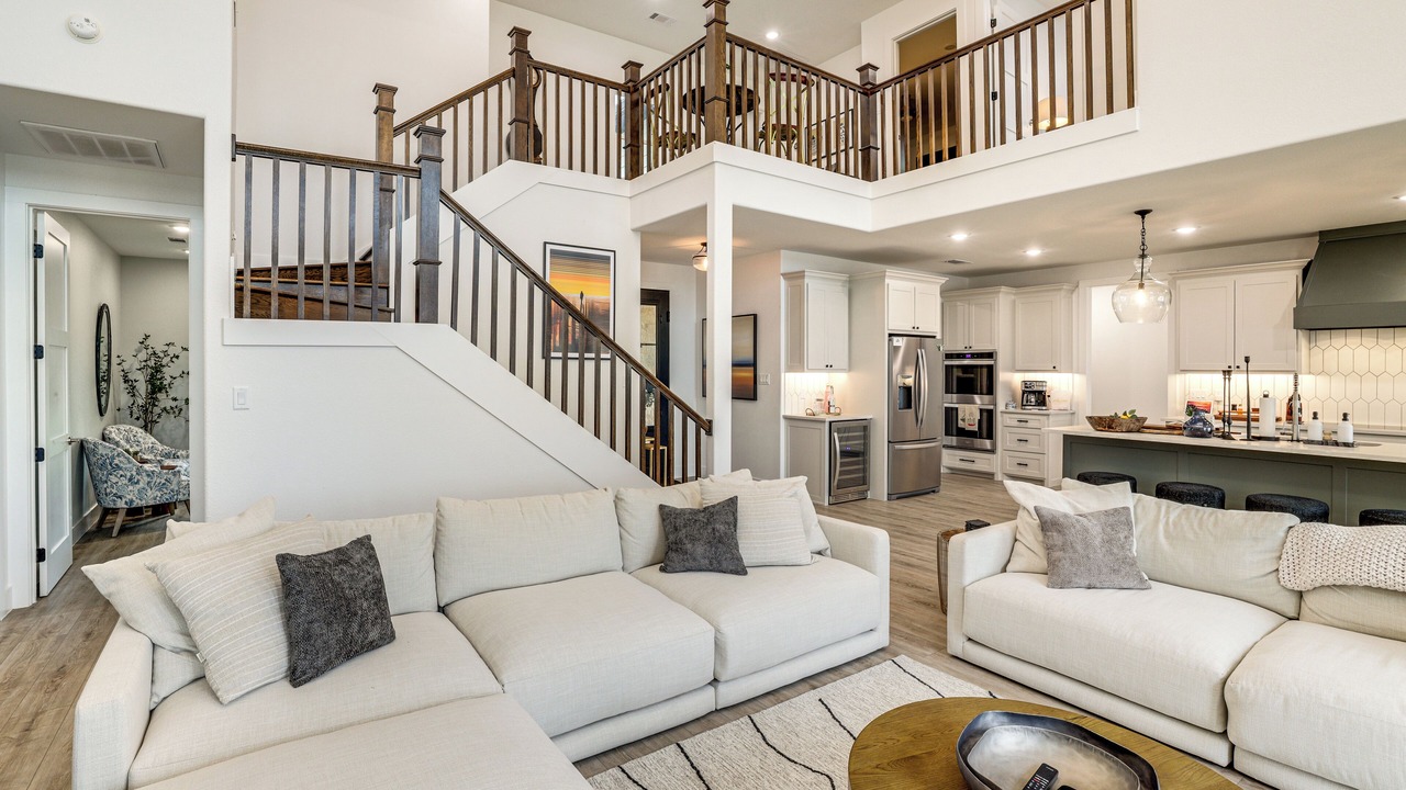 Photo of Livingroom in Gun Barrel City