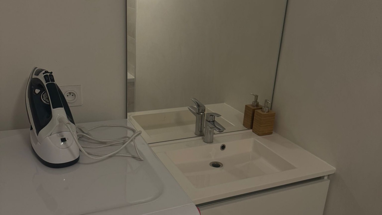 Photo of Bathroom in Clamart