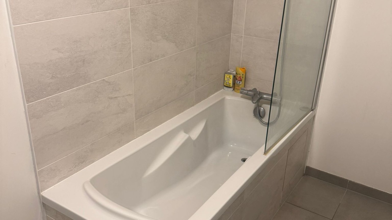 Photo of Bathroom in Clamart