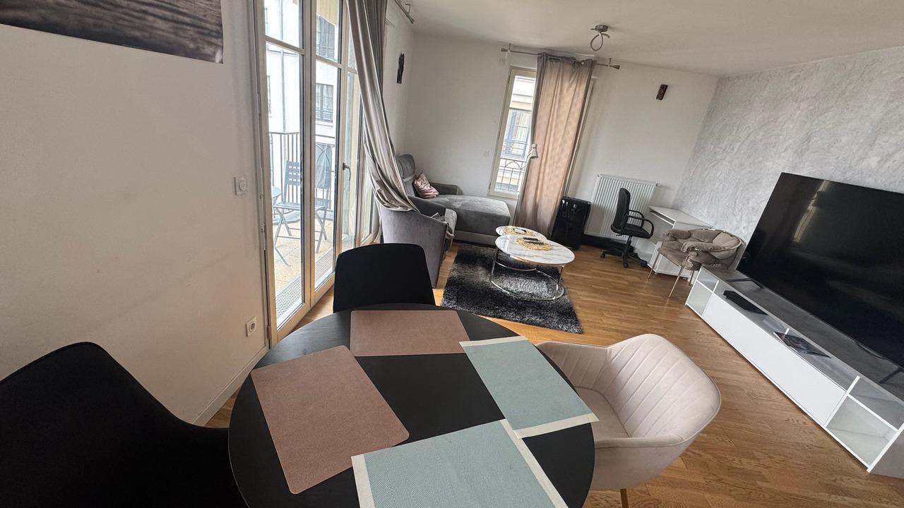 Photo of Livingroom in Clamart
