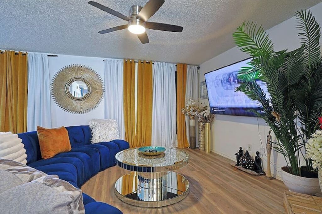 Photo of Livingroom in Fort Worth