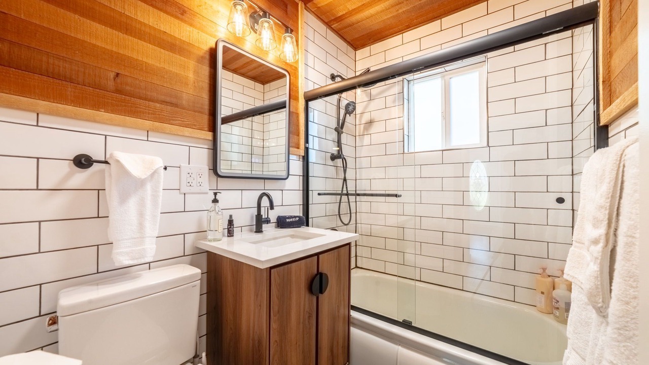 Photo of Bathroom in West Lake Stevens