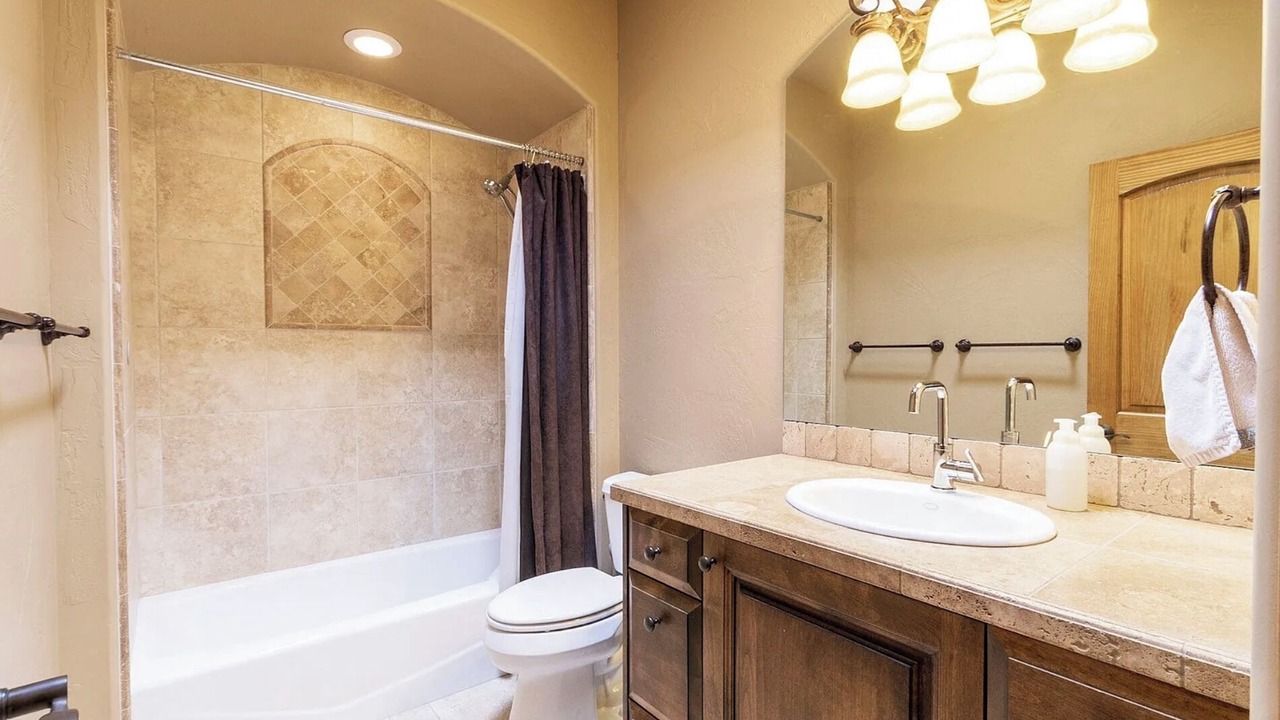 Photo of Bathroom in North Albuquerque Acres