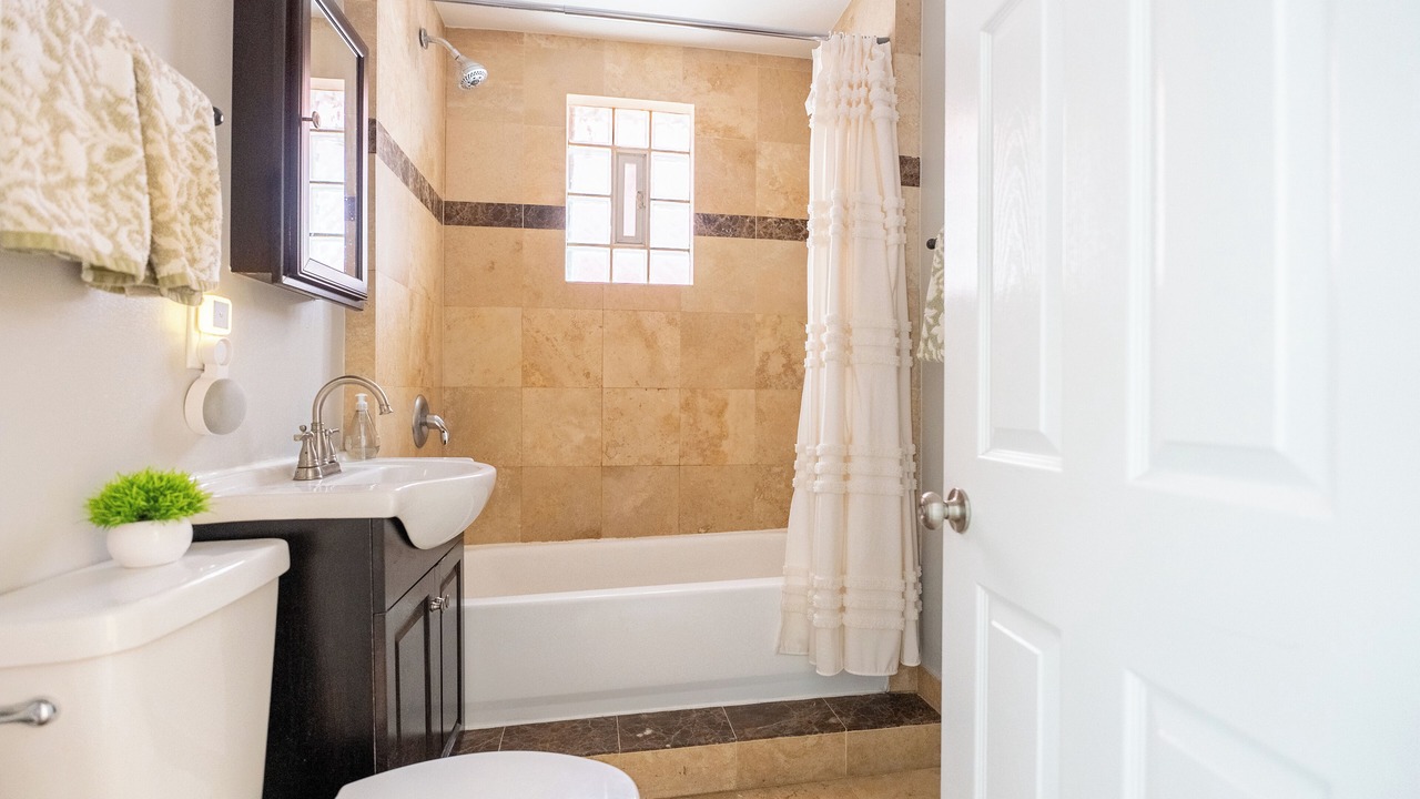 Photo of Bathroom in Avondale