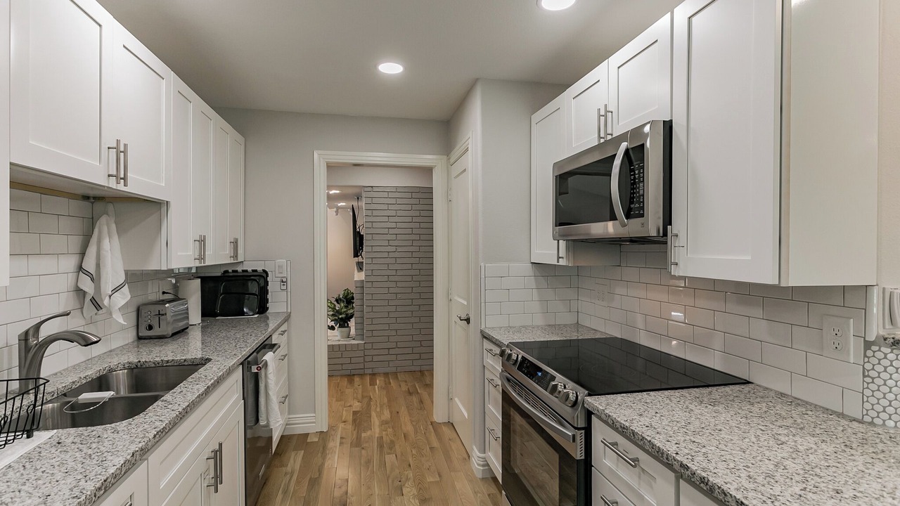 Photo of Kitchen in Far North Dallas