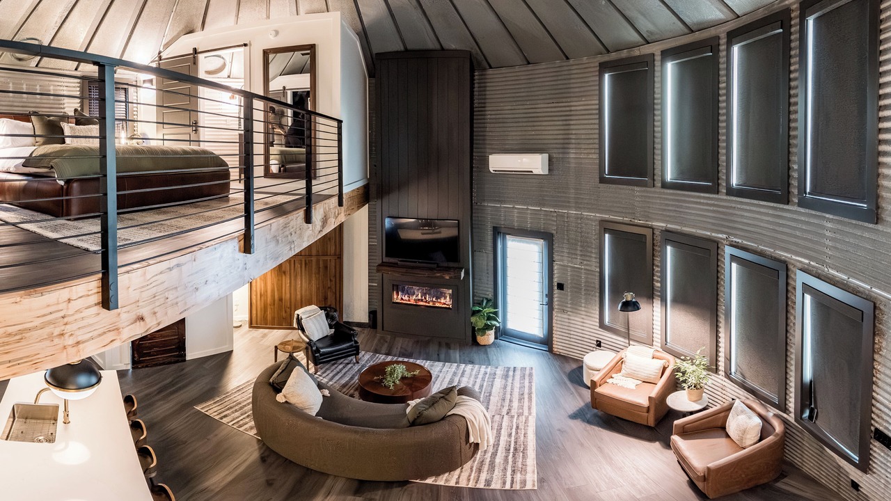Photo of Livingroom in Daniels Hill