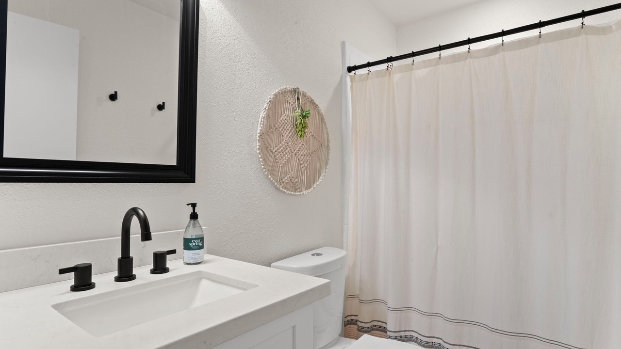 Photo of Bathroom in Glendale