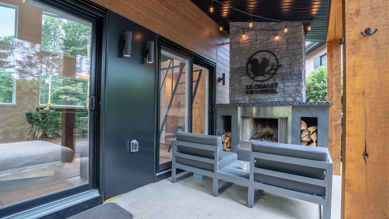 Photo of Patio Balcony in Saint-Alexis-des-Monts