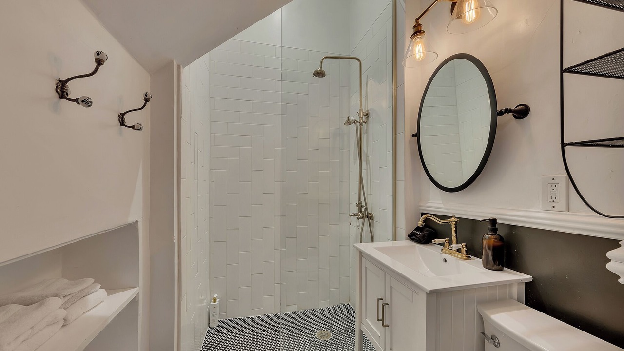 Photo of Bathroom in Midtown