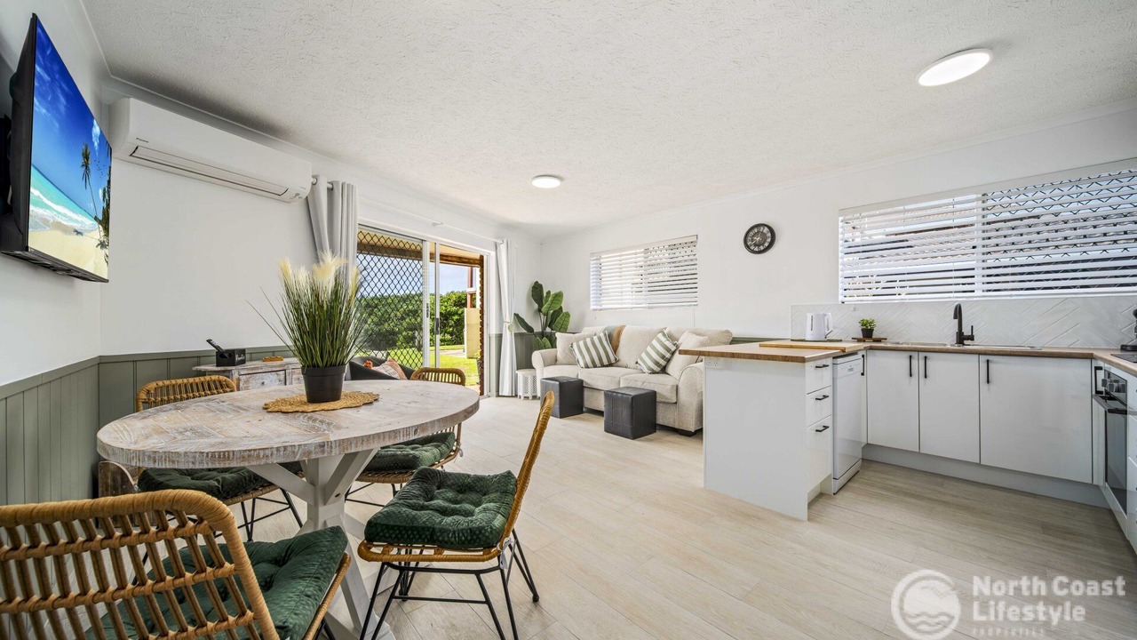 Photo of Others in Hastings Point