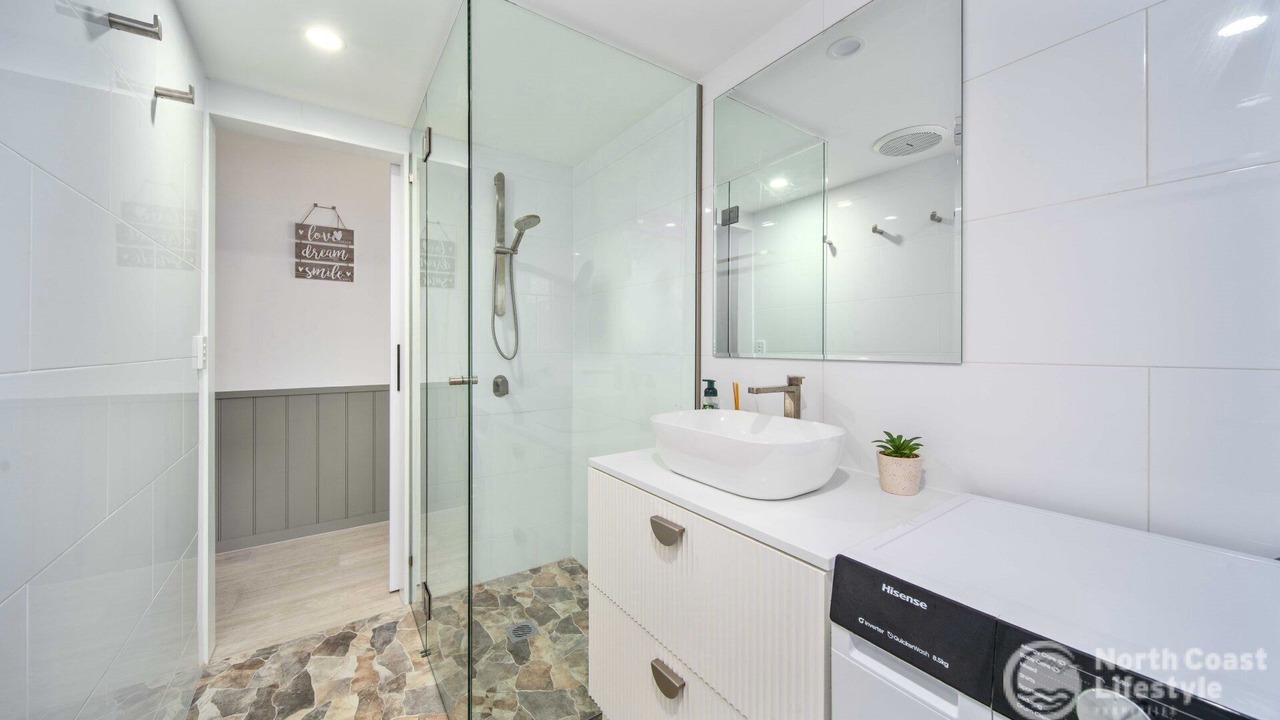 Photo of Bathroom in Hastings Point