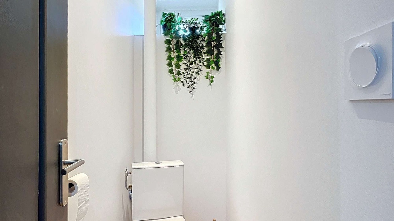 Photo of Bathroom in Jolimont-Soupetard-Bonhoure