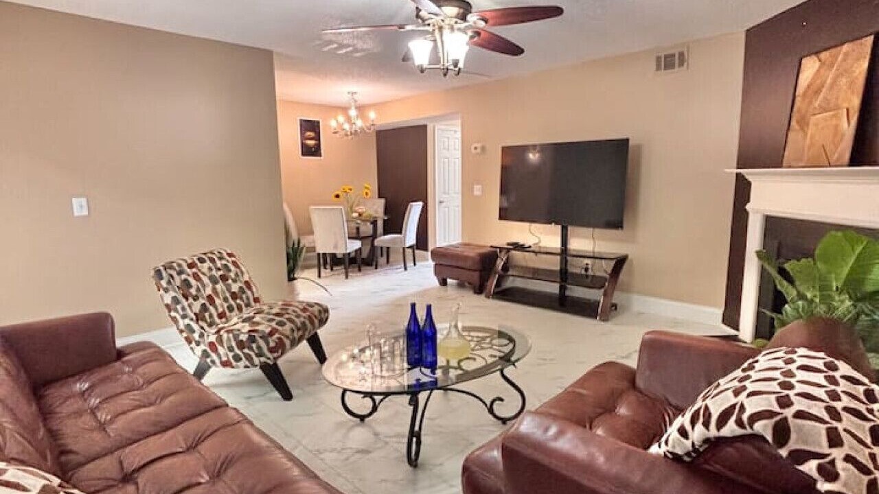 Photo of Livingroom in Mableton