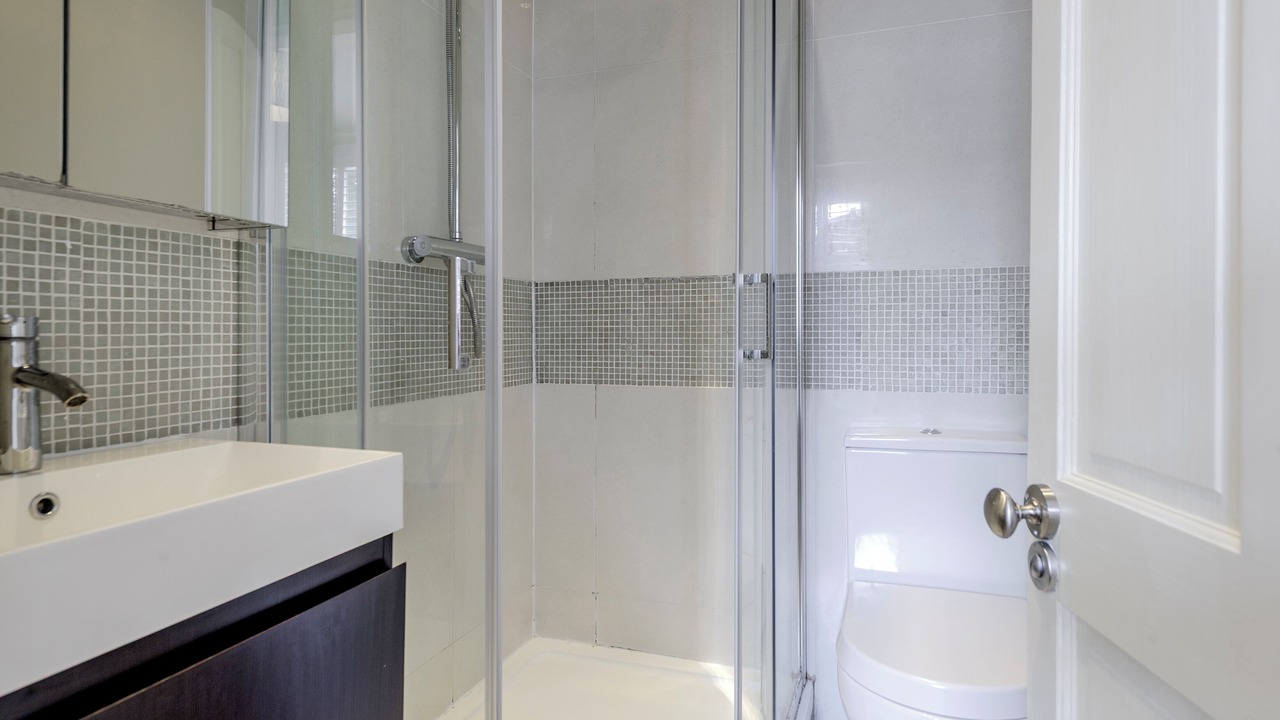 Photo of Bathroom in Earlsfield