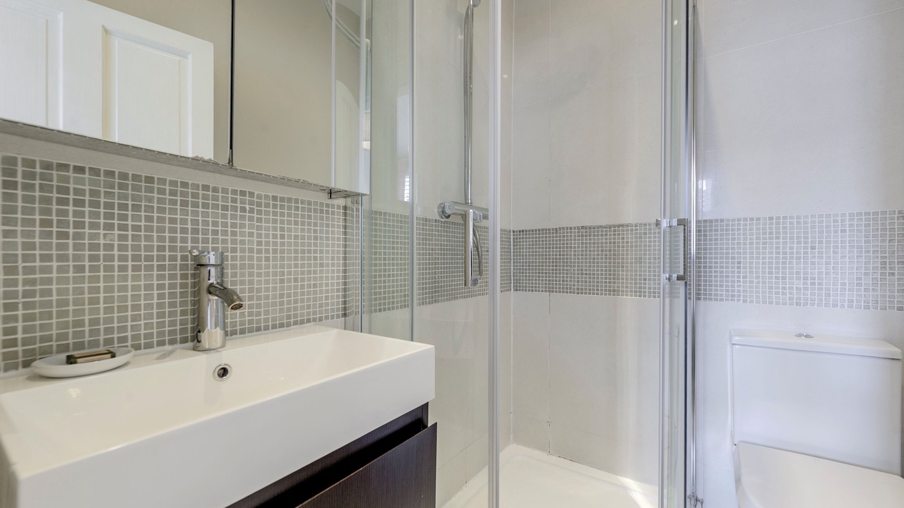 Photo of Bathroom in Earlsfield