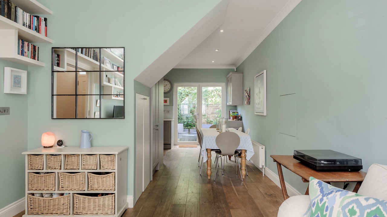 Photo of Others in Earlsfield