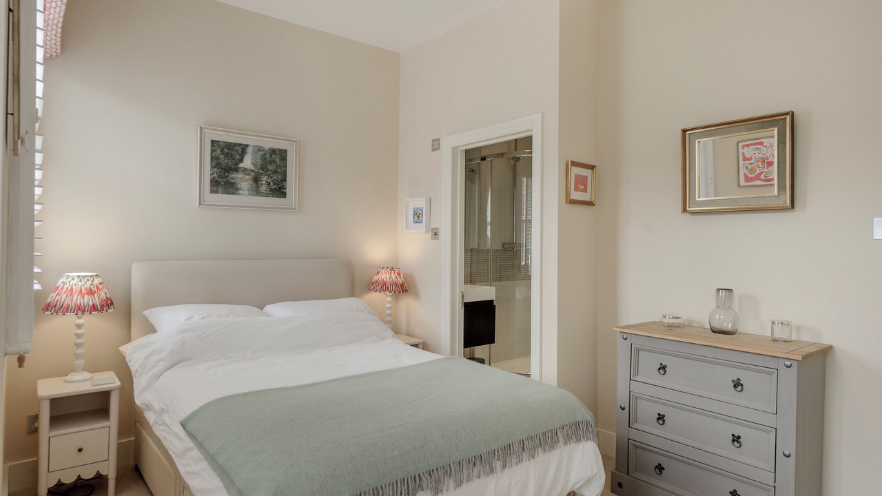 Photo of Bedroom in Earlsfield